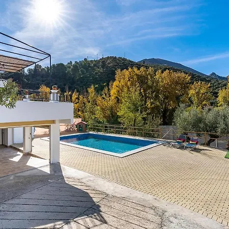 3 Bedroom In Bedmar Ferienhaus