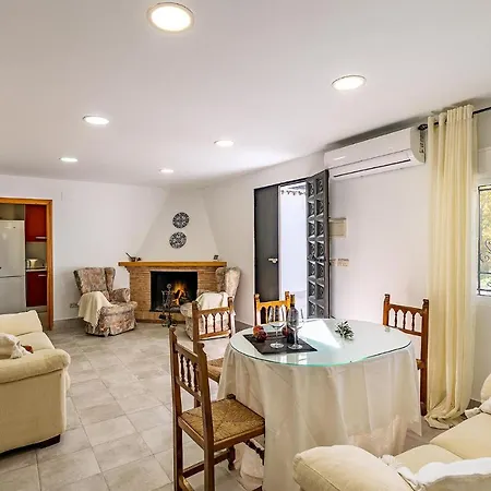Holiday home 3 Bedroom In Bedmar