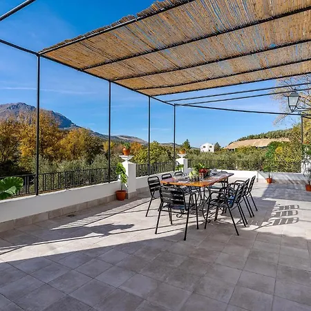 Holiday home 3 Bedroom In Bedmar Bedmar y Garciez